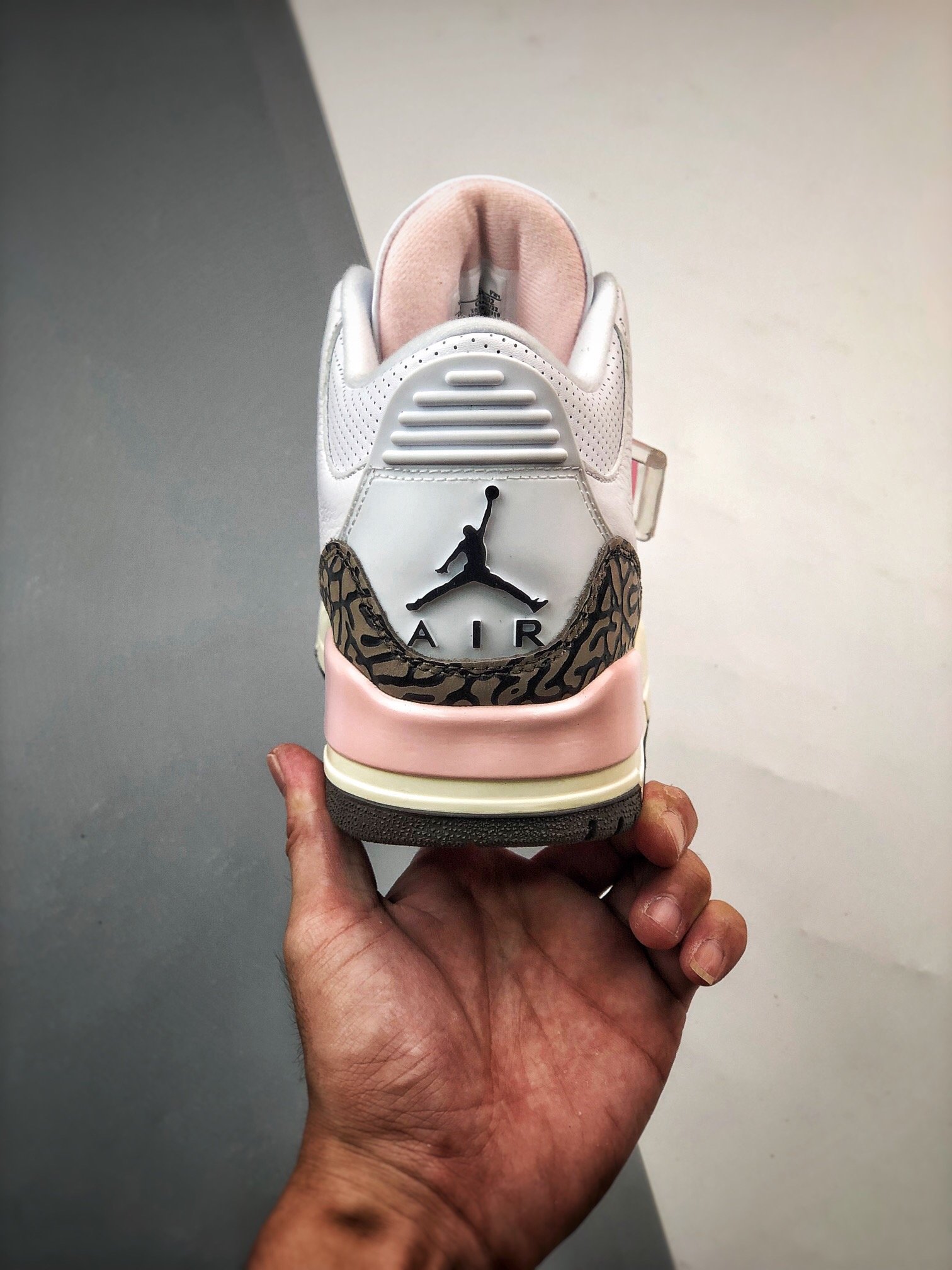 Jordan 3 best sale mocha nike