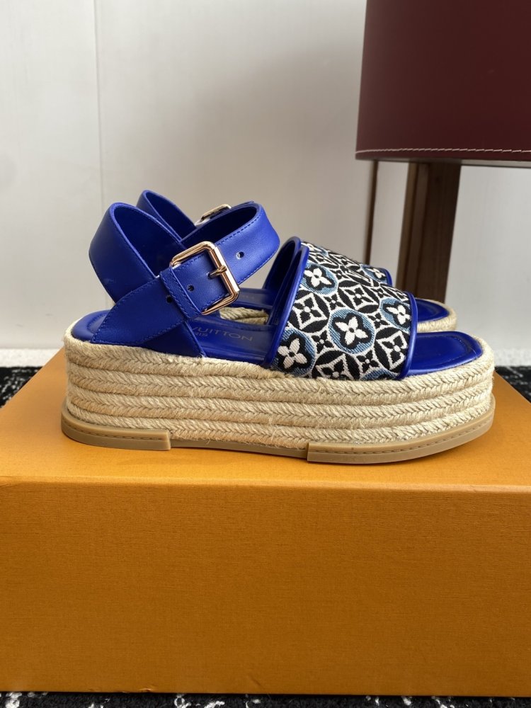 Сандалии женские фото 2