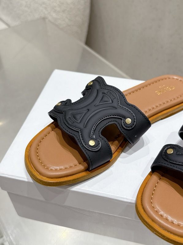 Шлепанцы женские фото 5