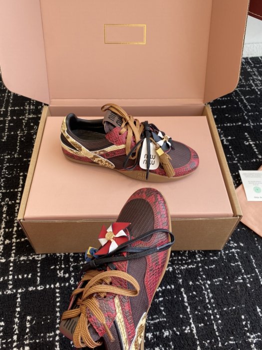 Кроссовки фото 6