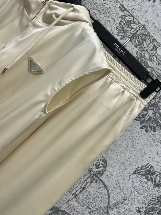 Костюм женский фото 6