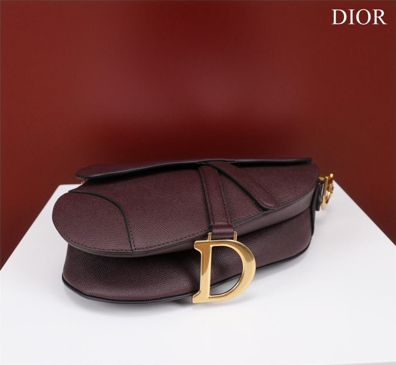Сумка кожаная Dior Saddle 25 см фото 5