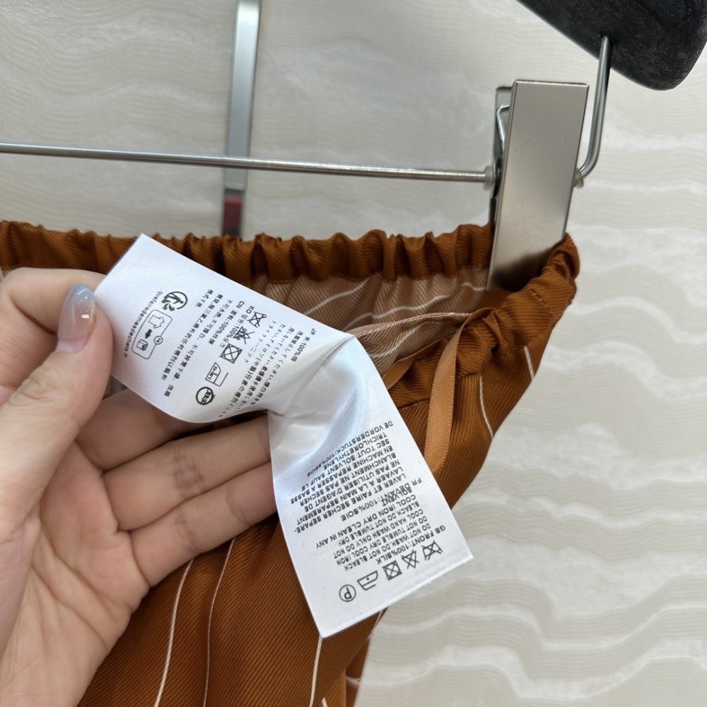 Shorts women's фото 8