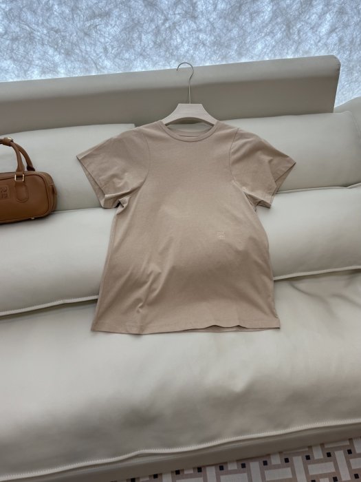 T-shirt women's фото 3