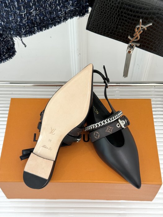 Босоножки фото 9