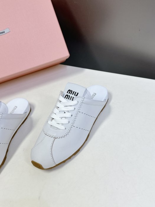 Кроссовки фото 3