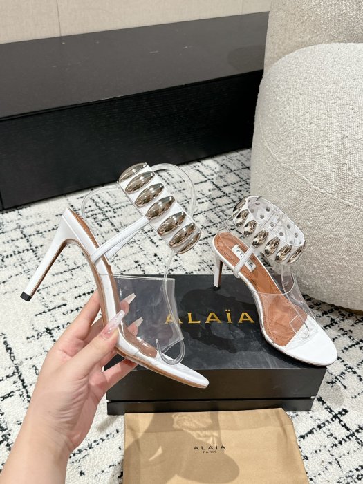 Босоножки фото 4