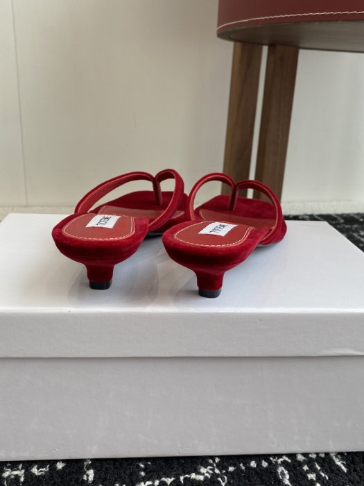 Босоножки фото 8