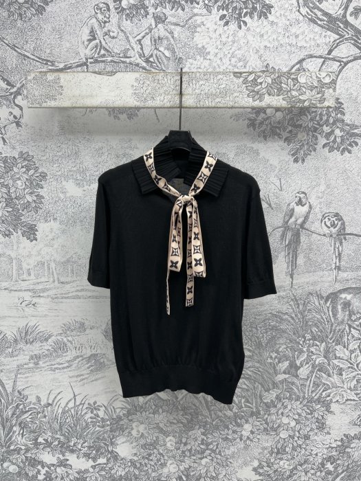 Футболка женская