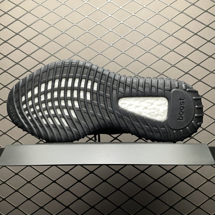 Кроссовки Yeezy Boost 350V2 фото 5