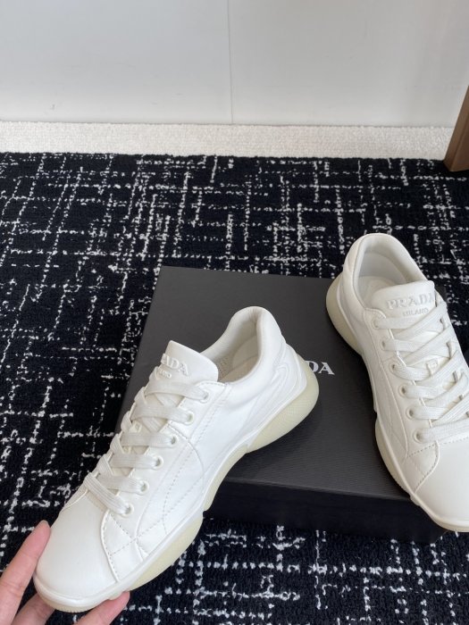 Кроссовки фото 7