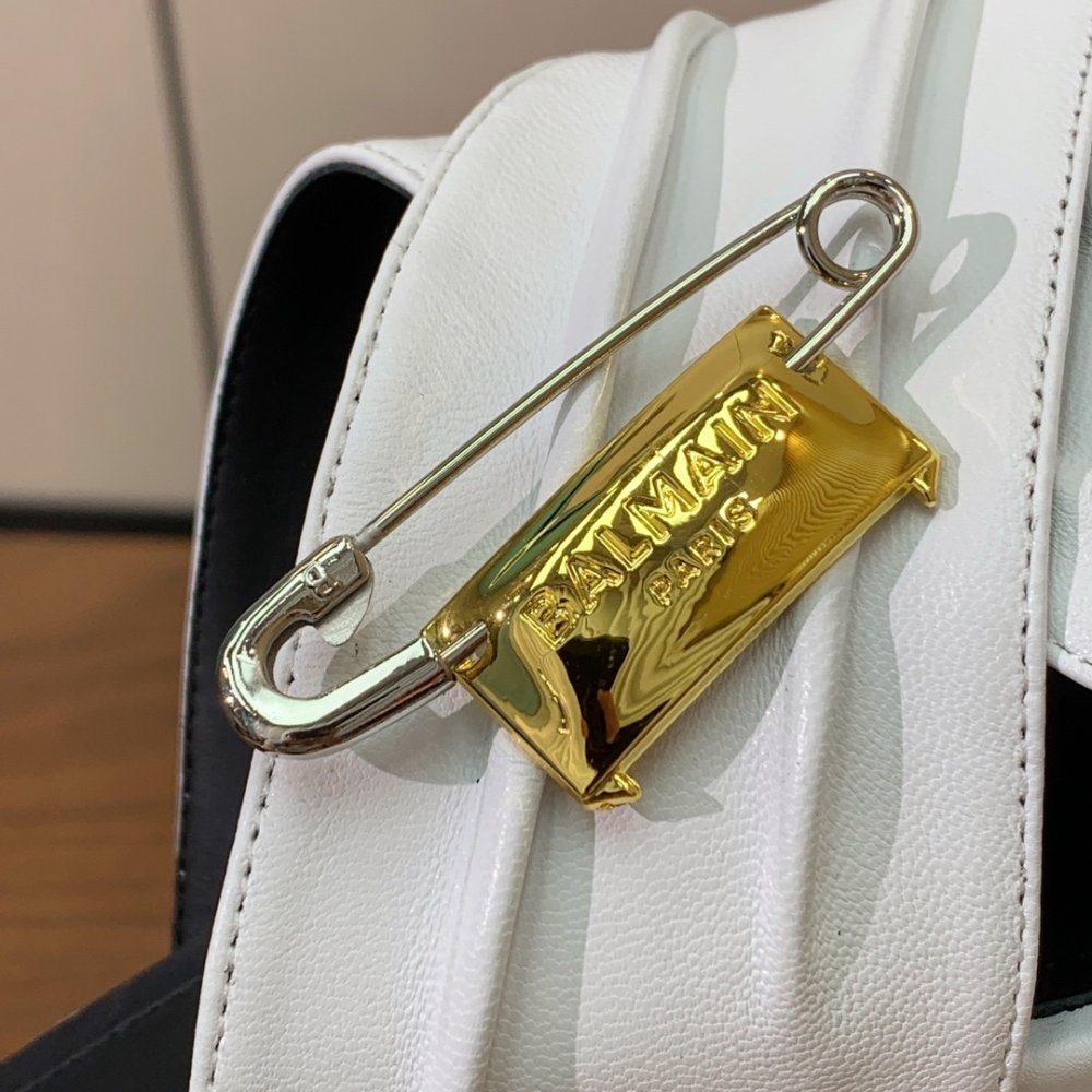 Босоножки фото 8