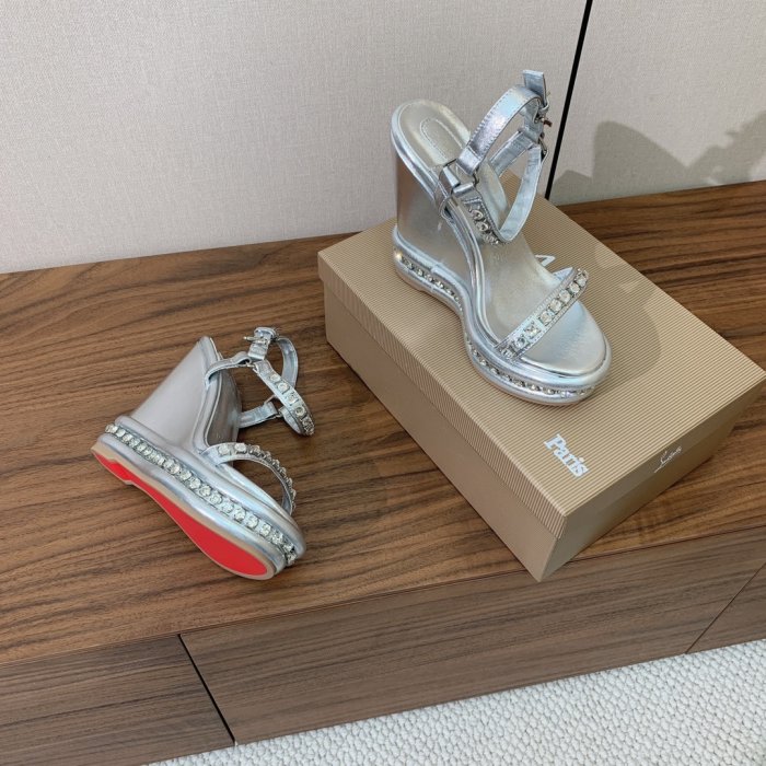 Босоніжки фото 6