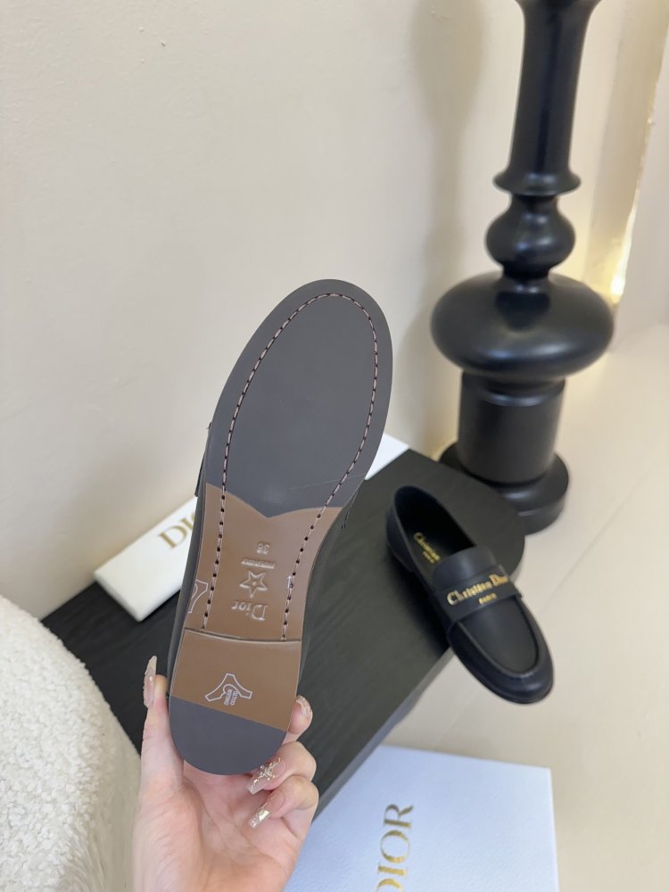 Лоферы женские фото 9