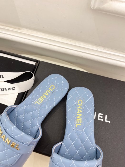 Шлепанцы фото 6