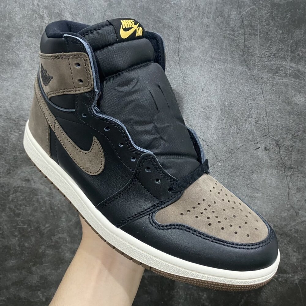 Кроссовки Air Jordan 1 AJ1 Retro DZ5485-020 фото 3