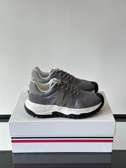 Sneakers men's