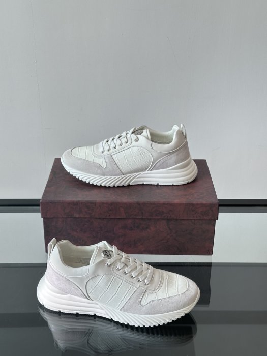 Кросівки фото 4