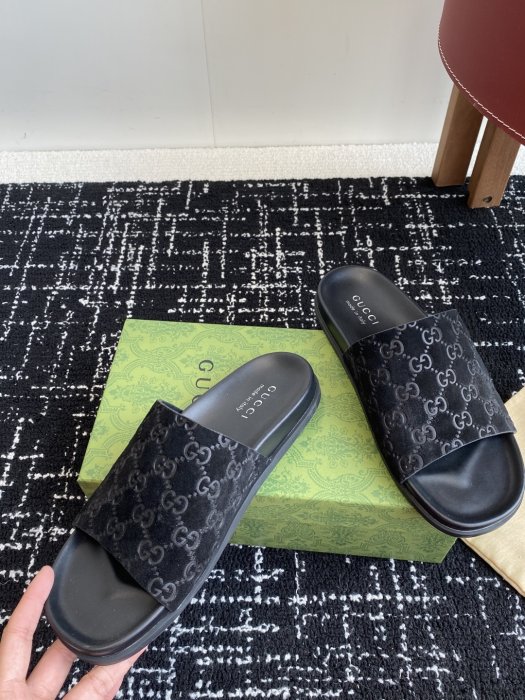 Шлепанцы фото 7