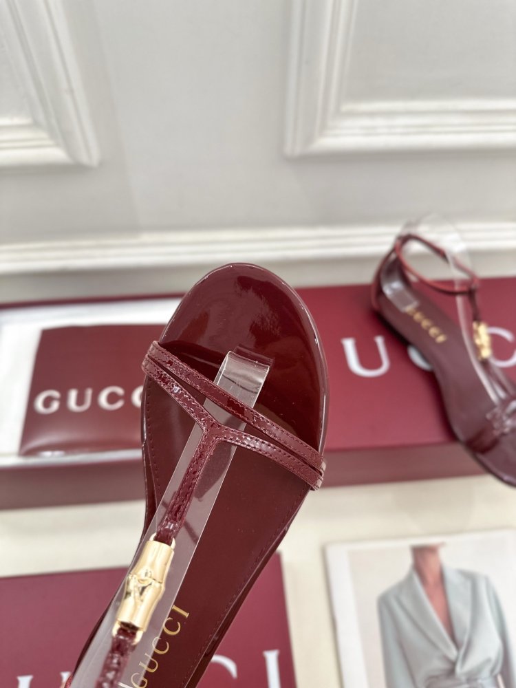 Босоножки фото 6