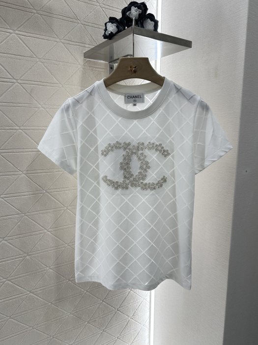 Футболка женская