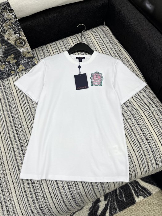 Футболка женская