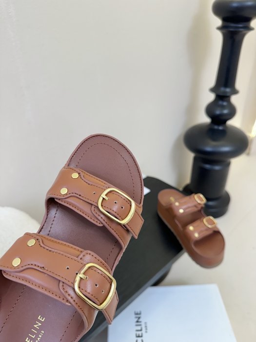 Шлепанцы женские фото 6