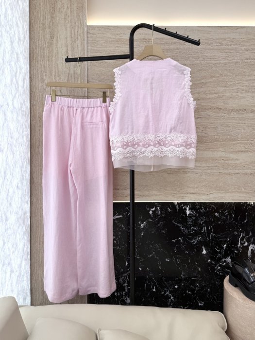 Costume female фото 2