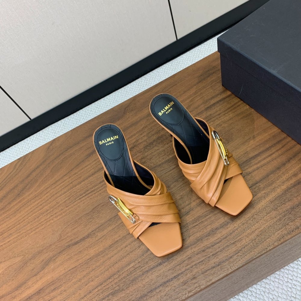 Босоніжки фото 4