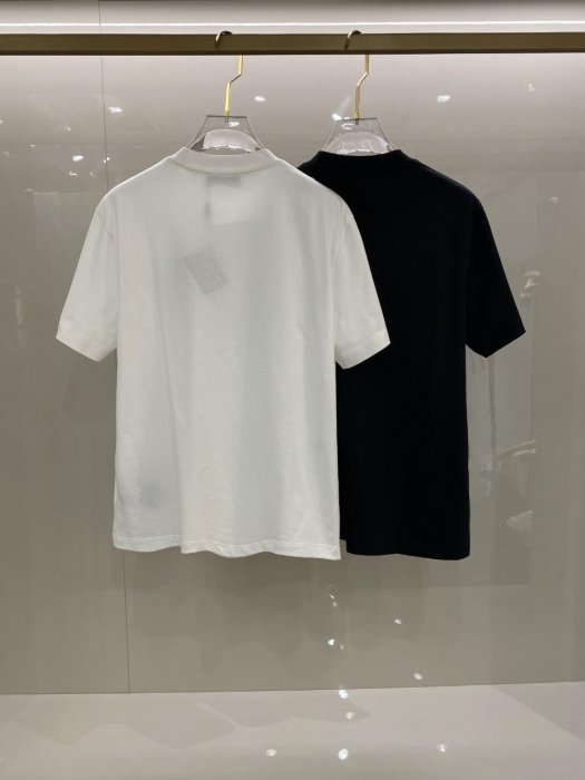 T-shirt men's фото 2