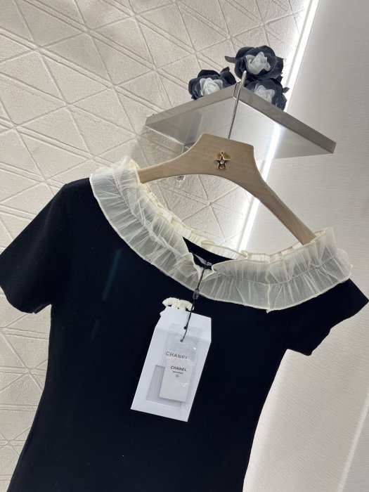 Футболка женская фото 3