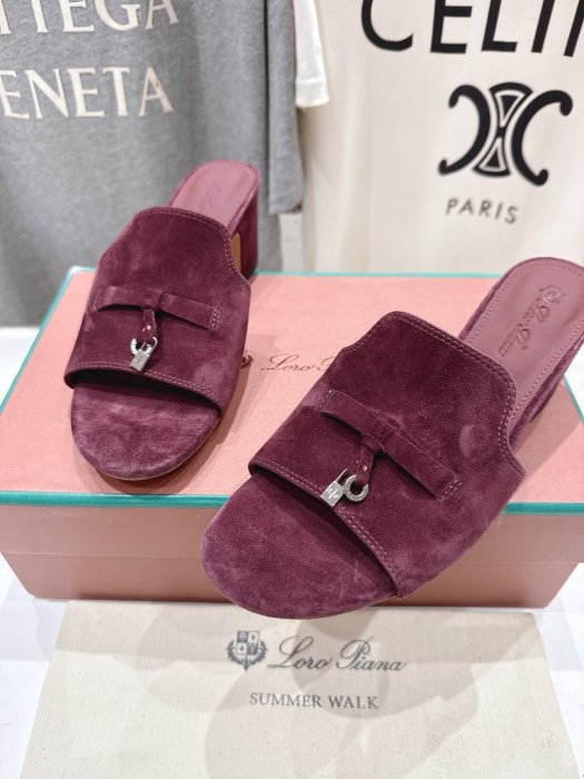 Босоножки фото 8