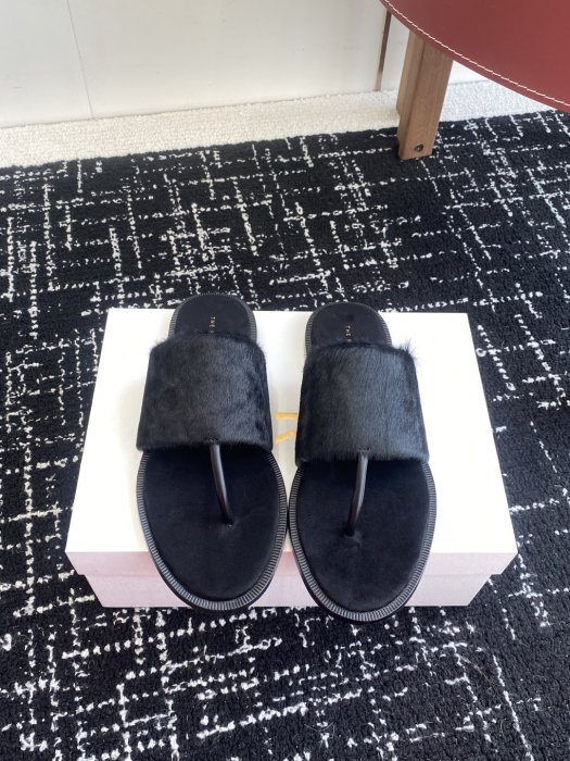 Шлепанцы женские