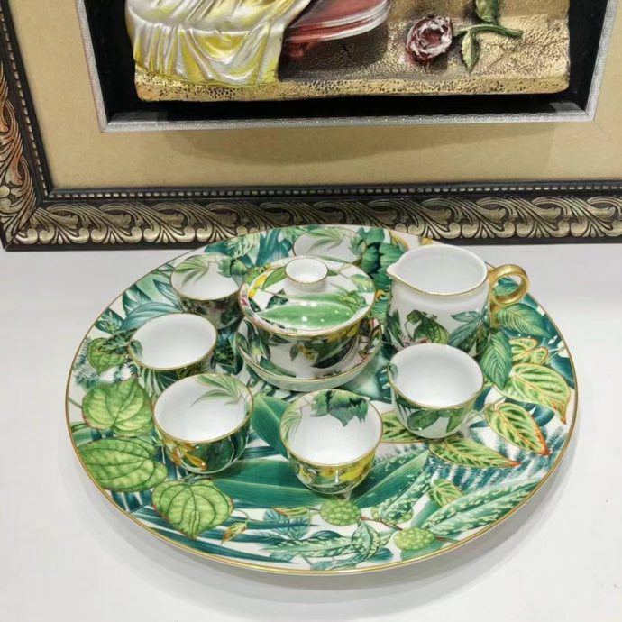 Tea service of bone porcelain of 8 items фото 2