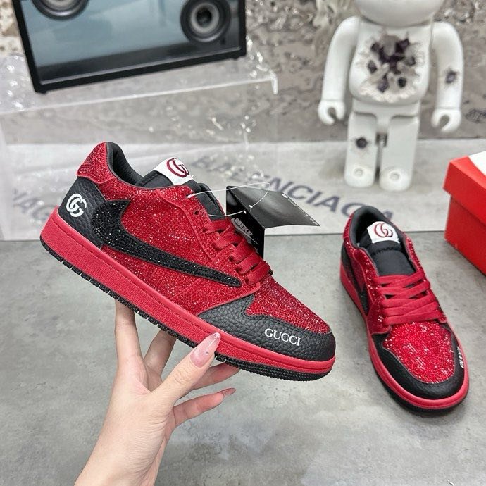 Кроссовки Nike Air Jordan x Gucci фото 4