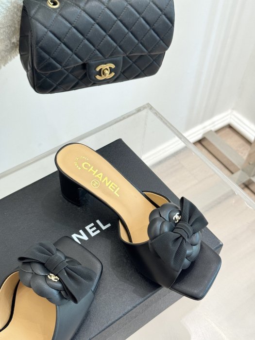 Босоножки фото 5