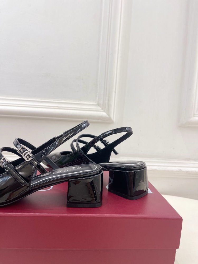 Босоніжки фото 8