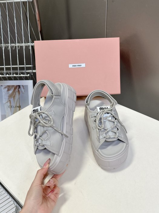 Кроссовки фото 4