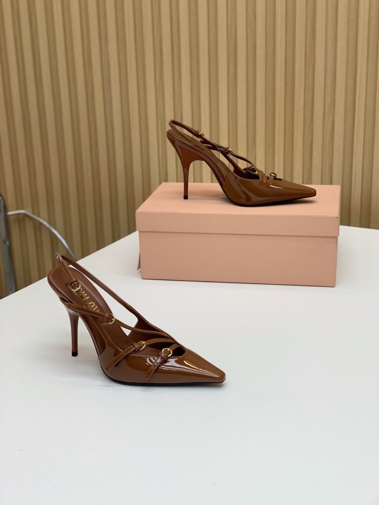 Босоножки фото 5