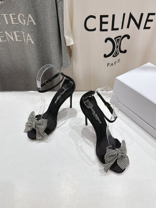 Босоніжки фото 2