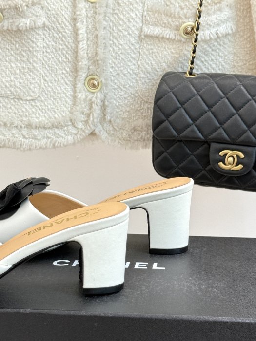 Босоножки фото 6