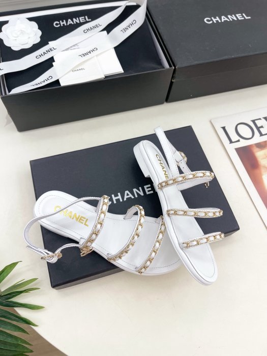 Сандалии женские фото 2