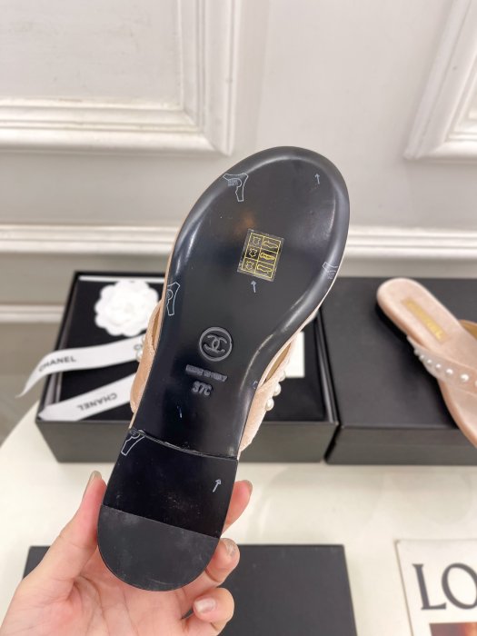 Шлепанцы фото 9