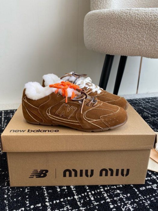 Кроссовки New Balance 530 x Miu Miu зимние фото 2