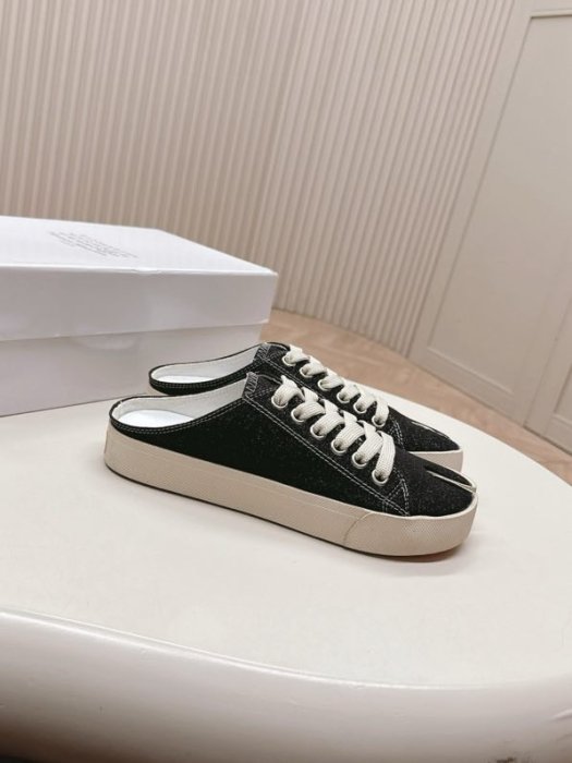 Кеди мюли з роздвоєним носком фото 6