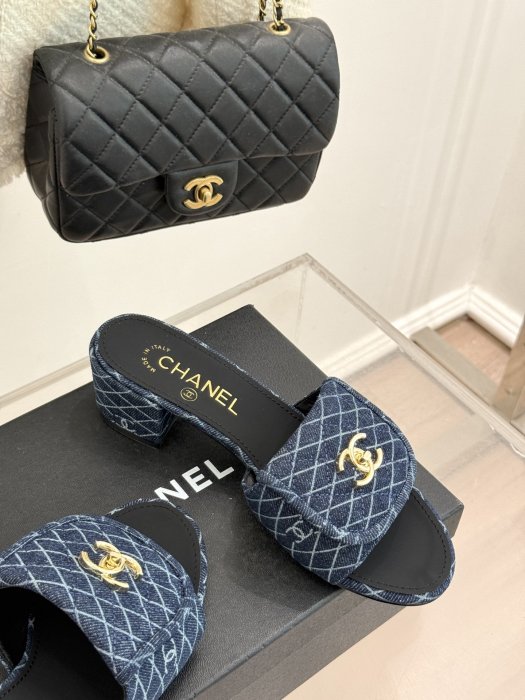 Босоножки фото 5