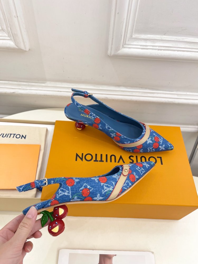 Босоножки фото 4