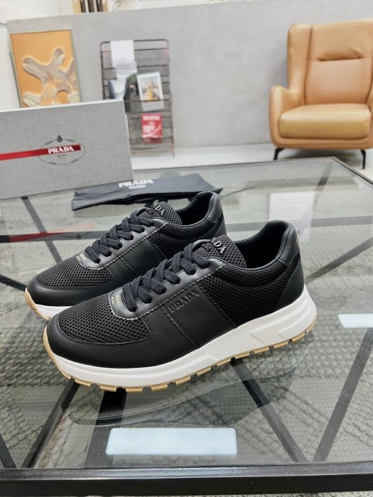 Кроссовки мужские