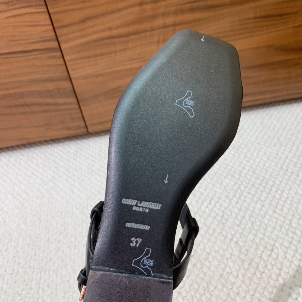 Сандалии женские фото 8