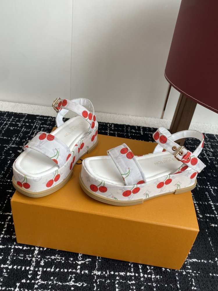 Сандалии женские фото 3